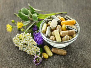 Suplementy diety w formie tabletek oraz zioła